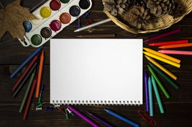 Okul için sonbahar, okul başlangıcı. Arka plan, set