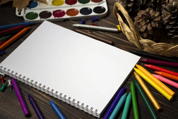 Okul için sonbahar, okul başlangıcı. Arka plan, set