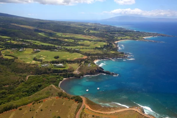 Céu azul acima da ilha Maui — Fotografia de Stock