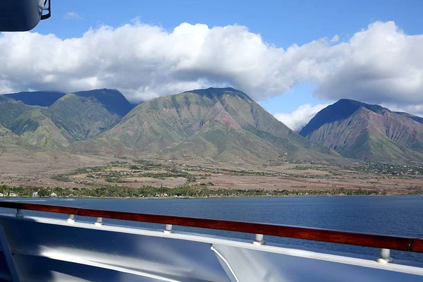 Vista Cubierta Desde Crucero Isla Lahaina Maui —  Fotos de Stock