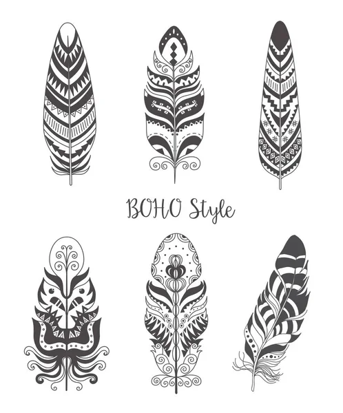 Set of Decorative Bird Feather for Boho Style. Vector. — Stock Vector