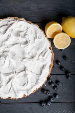 limonlu kek limon ve yaban mersini