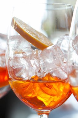 barda Aperol spritz içki