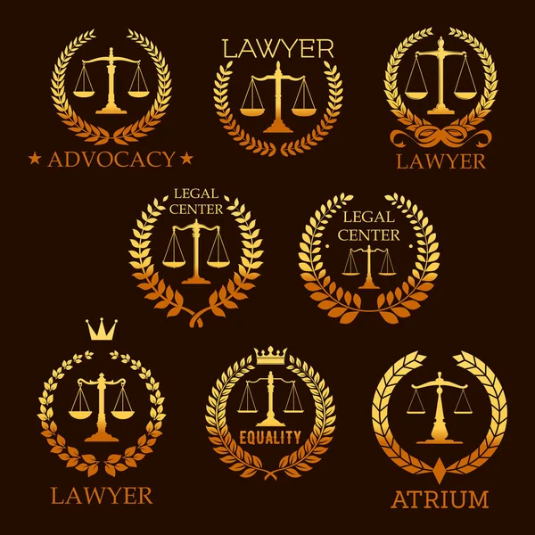 Advogado emblema dourado definido com escala de justiça — Vetor de Stock
