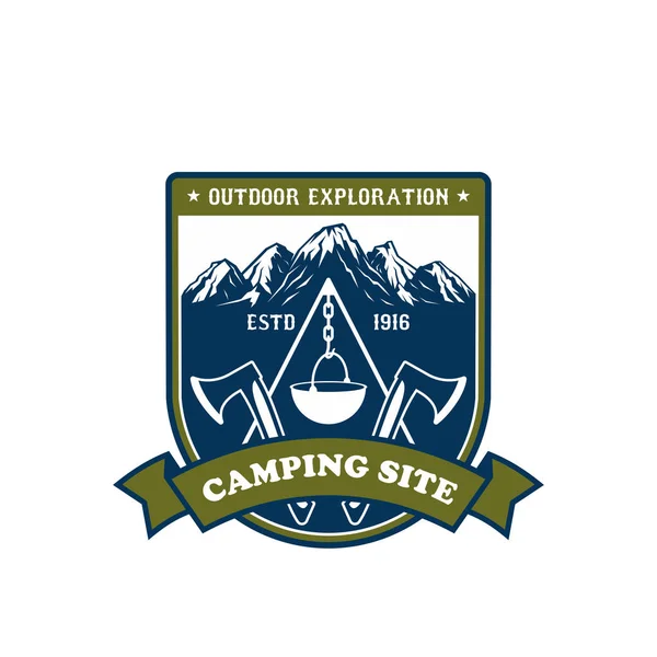 Camping och utomhus äventyr badge design — Stock vektor