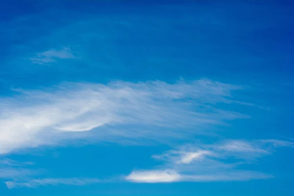 Güzel mavi gökyüzü 