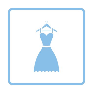 Omuz simgesini zarif elbise