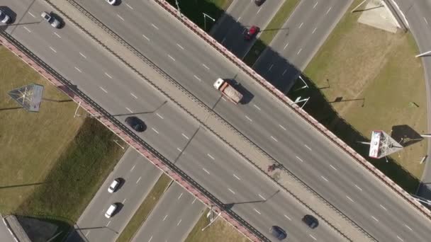 Vista aérea do viaduto da estrada 5 — Vídeo de Stock