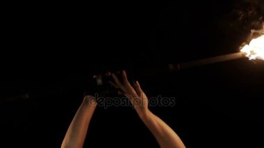 Ateş Dansı Gösterisi