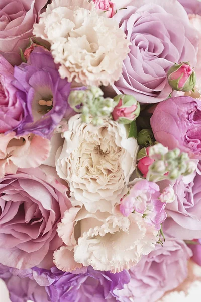 Bouquet da sposa, Peonia rosa, orchidea e David Austin Rose — Foto Stock