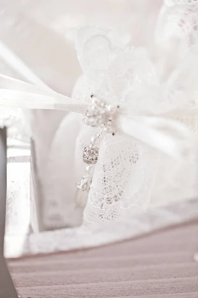 组成的美丽婚纱配件新娘 — 图库照片