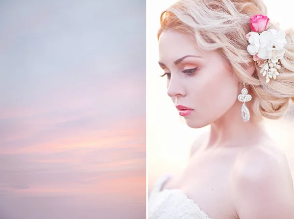 Foto de díptico. Joven morena novia en vestido blanco posando junto al mar en la puesta del sol —  Fotos de Stock