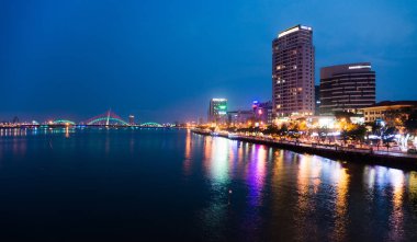 da nang, vietnam gece manzarası