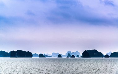 Karst Manzarası Halong Körfezi, Vietnam