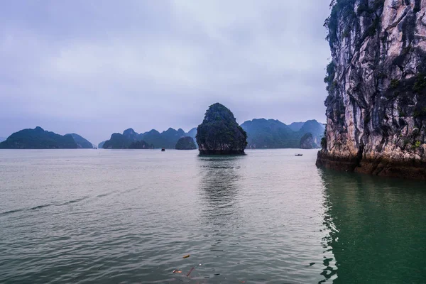 Paysage Karstique Dans Baie Halong Vietnam — Photo