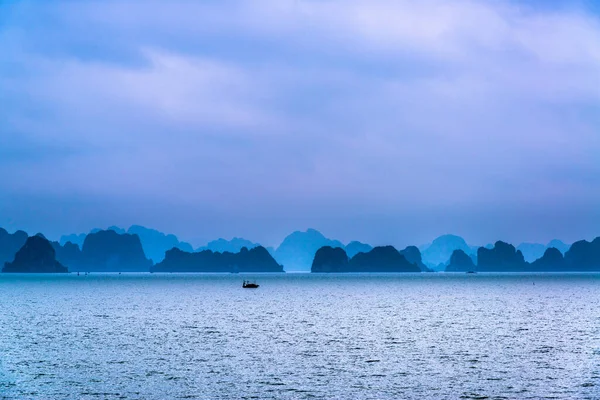 Paysage Karstique Dans Baie Halong Vietnam — Photo