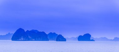Karst Manzarası Halong Körfezi, Vietnam