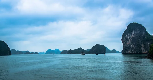 Paysage Karstique Dans Baie Halong Vietnam — Photo