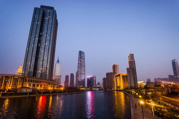 Vista Noturna Sobre Bela Cidade Portuária China Tianjin Fundo Urbano — Fotografia de Stock