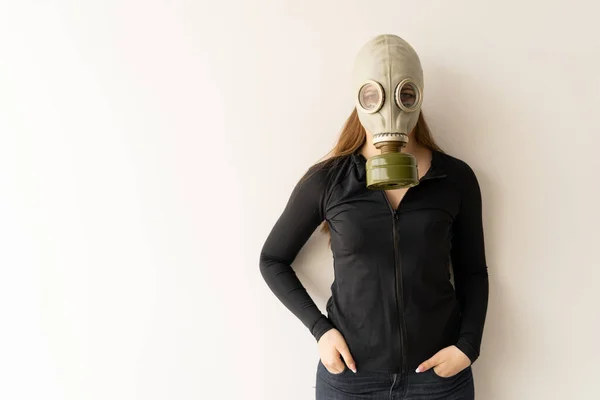 Woman Gas Mask Dressed Black Sweater Jeans White Background Place — Stock Photo, Image