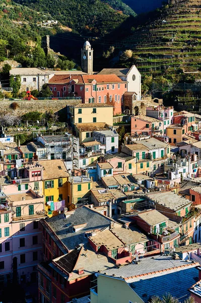 Antika arkitekturen i Vernazza. Italien — Stockfoto