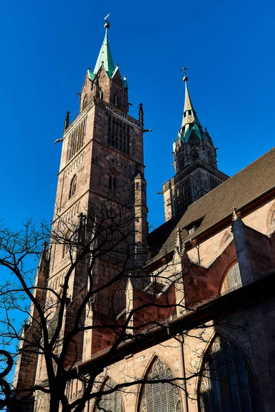 Katedrála St. Lorenz v Norimberku, Německo — Stock fotografie