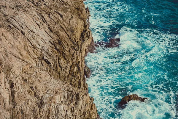 Kayalık sahil Portman. La Manga ve Cartagena arasında yer alan. — Stok fotoğraf