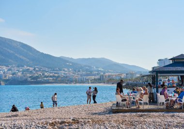Altea çakıl plaj