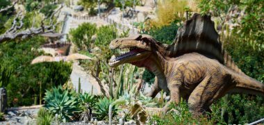 Bir Spinosaurus gerçekçi bir model