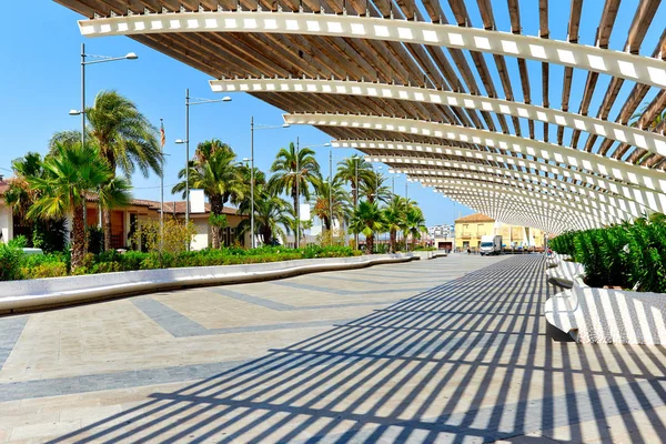 Promenade of Torrevieja. Spain — Stock Photo, Image