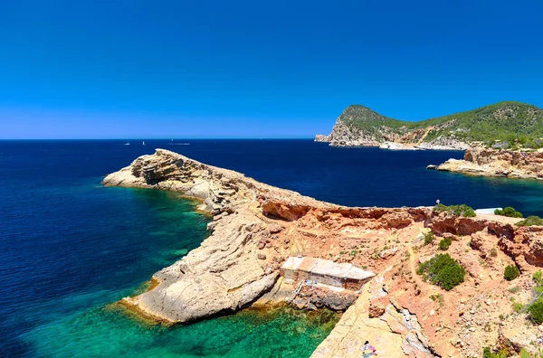 Spiaggia pittoresca di Punta Galera. Ibiza — Foto Stock