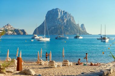 Cala d'Hort plaj. Ibiza Adası