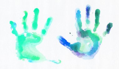 Beyaz üzerine suluboya el izleri