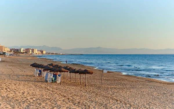 Νωρίς το πρωί στην παραλία της La Mata. Ισπανία — Φωτογραφία Αρχείου