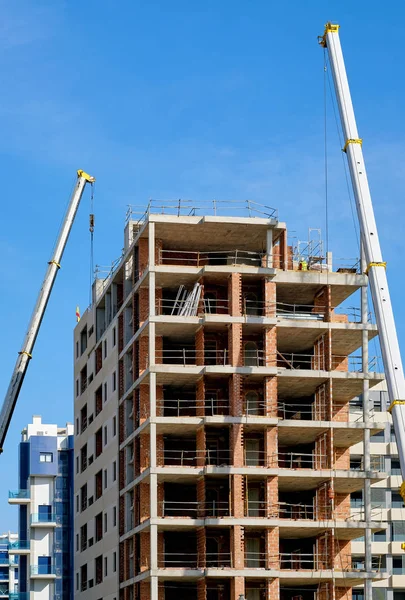 Construcción de una casa residencial. Ciudad de Torrevieja. España — Foto de Stock