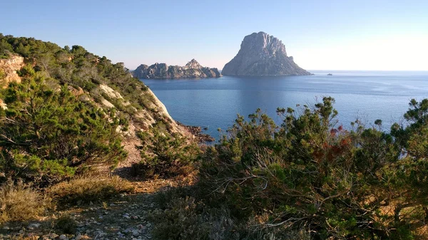 Vista pitoresca da misteriosa ilha de Es Vedra — Fotografia de Stock