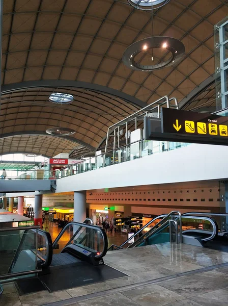 Terminal interior area for arrival travel passenger — Stock Photo, Image