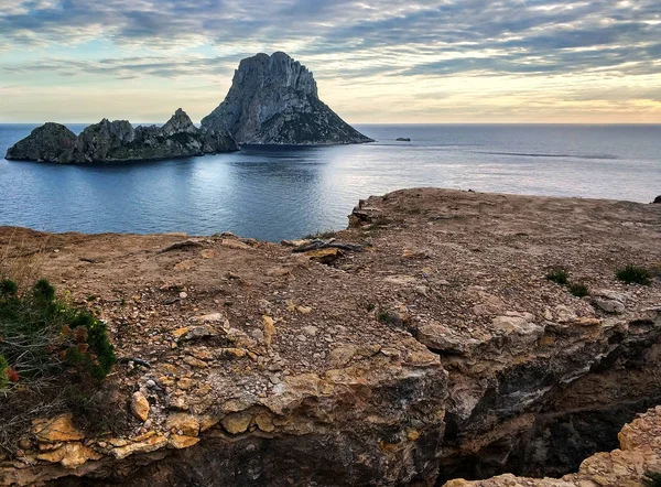 Vista Pitoresca Misteriosa Ilha Vedra Pôr Sol Ilha Ibiza Ilhas — Fotografia de Stock