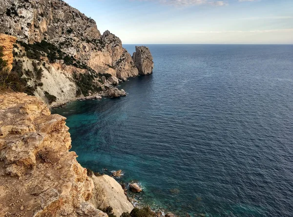 Costa Rochosa Ilha Ibiza Baleares Espanha — Fotografia de Stock