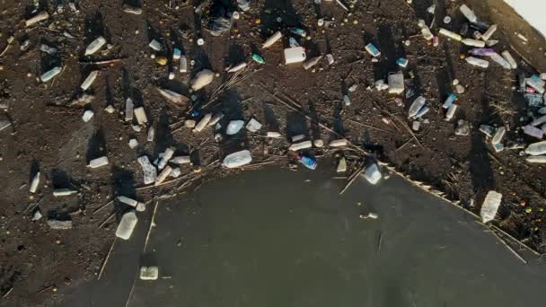 Spanien November 2019 Drohnenblick Wasser Schrott Plastikflaschen Müll Verschmutzung Meeresmüll — Stockvideo