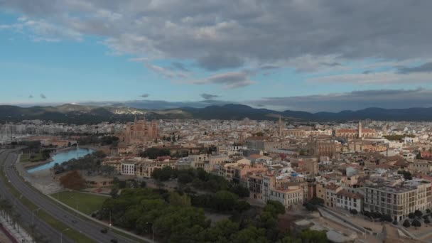 Luchtvaart Drone Punt Real Time Uitzicht Palma Mallorca Stadsgezicht Gebouwen — Stockvideo