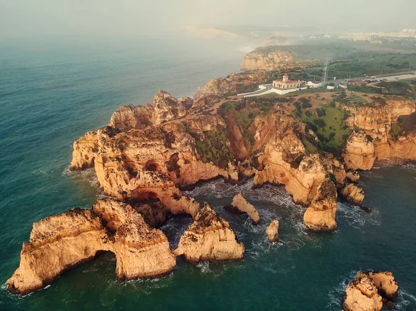 Letecká Fotografie Nad Výhledem Pohoří Ponta Piedade Skupinou Skalních Útvarů — Stock fotografie