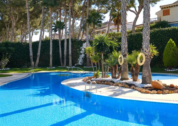 Privado Pátio Interno Fechado Moradias Verão Residenciais Com Piscina Comum — Fotografia de Stock