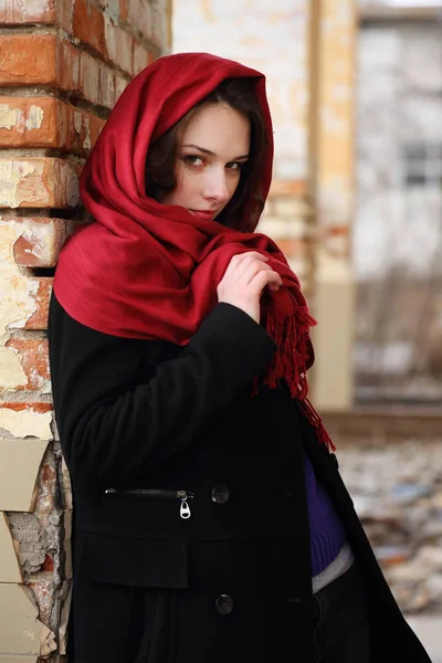 Frau mit verschmitztem Blick — Stockfoto