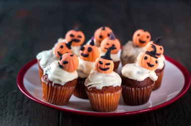 Turuncu kabak ile cupcakes