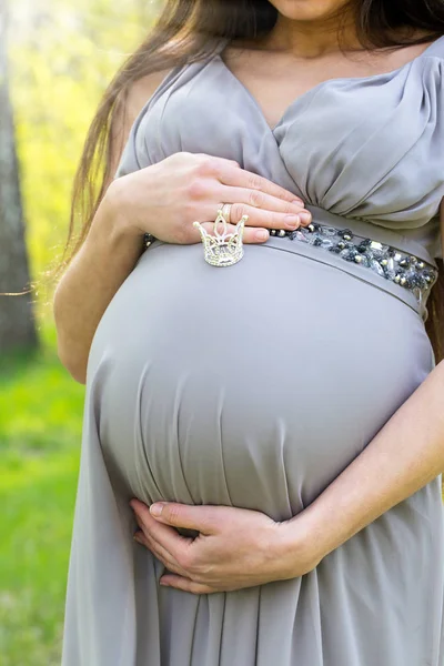 Mujer embarazada, primer plano — Foto de Stock