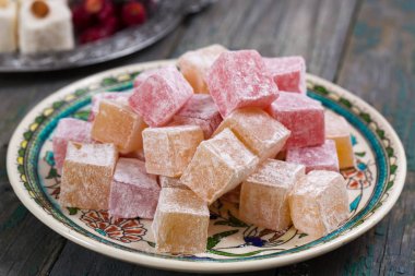 pudra şekeri ile rahat lokum