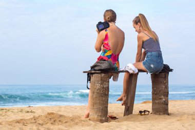 İki arkadaş dinlenme