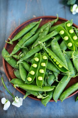 Yeşil bezelye plaka, üstten görünüm