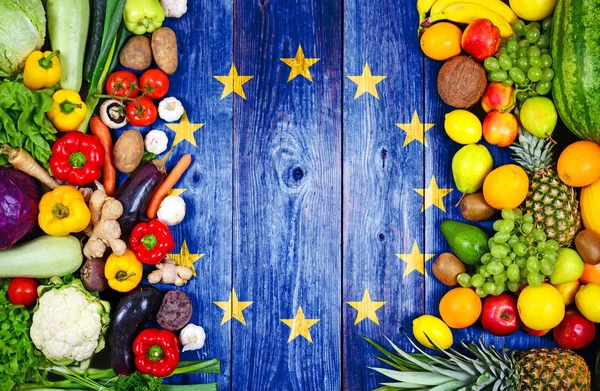 Färsk frukt och färska grönsaker från Europeiska unionen — Stockfoto
